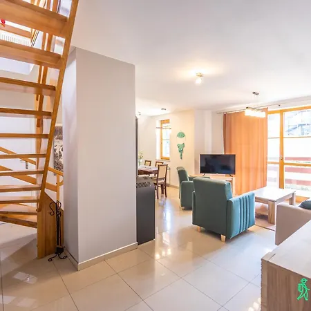 Przy Wyciagu, Myweek Karpacz